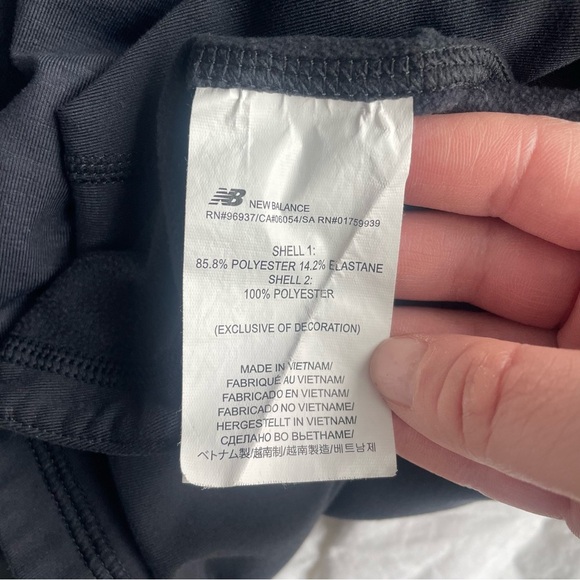 New Balance Pullover Womens Small Black NB Heat Hooded Half Zip Reflective Trim - Picture 4 of 6
